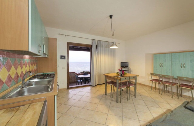 Cosy apartment in villa for 8 guests with A/C and TV