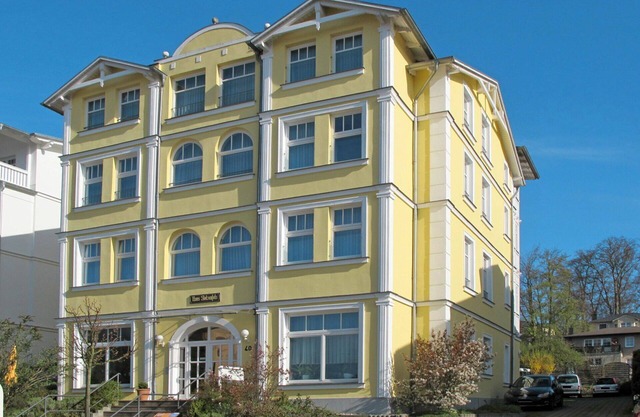 Cosy apartment in villa for 4 people with WIFI, TV, terrace, pets allowed and parking