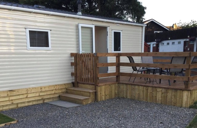 Cosy chalet - Poppy Lodge in Boat of Garten, Dog Friendly, free wifi!