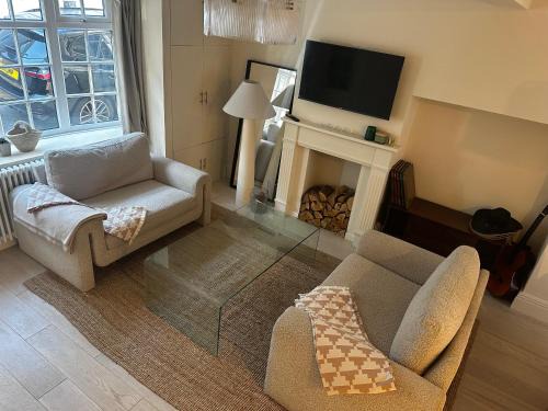 Cosy Seaside Cottage
