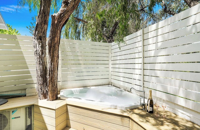Cottesloe Coastal Escape