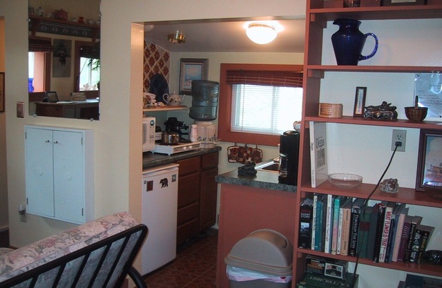 Country Cabin in Woodstock, NY- Cozy and Pet Friendly