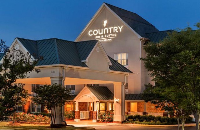 Country Inn & Suites by Radisson Chester VA