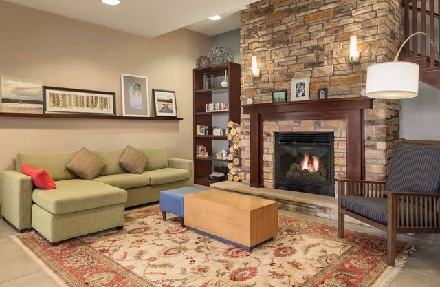 Country Inn & Suites by Radisson, Lima, OH