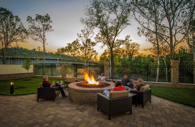 Courtyard by Marriott Charleston Downtown/Civic Center