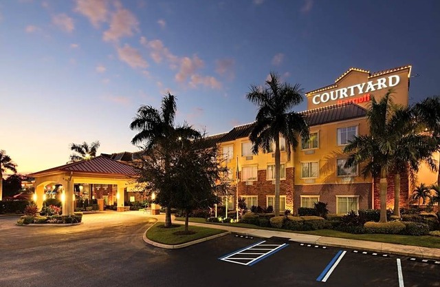 Courtyard Sarasota University Park / Lakewood Ranch Area