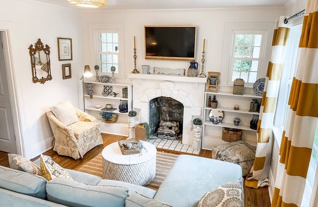 Cozy 2BR Apt w/KING in historic dist. 1mi to sq.!