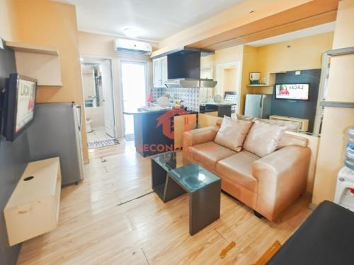 Cozy 2BR Pramuka APT pool&Wi-Fi