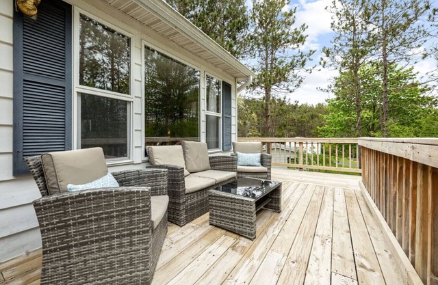 Cozy 3BR w/Grill + Yard Games | Walk to Downtown + Lake MI