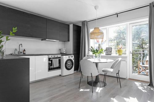 Cozy and Central Apartment
