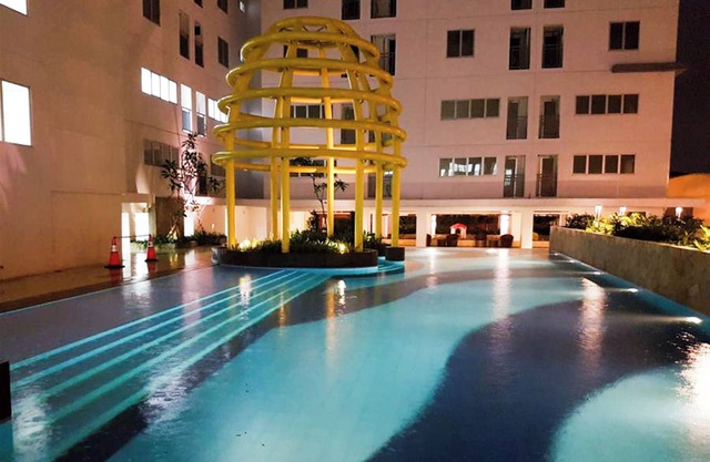 Cozy And Elegant Studio Apartment At Bassura City Near Mall