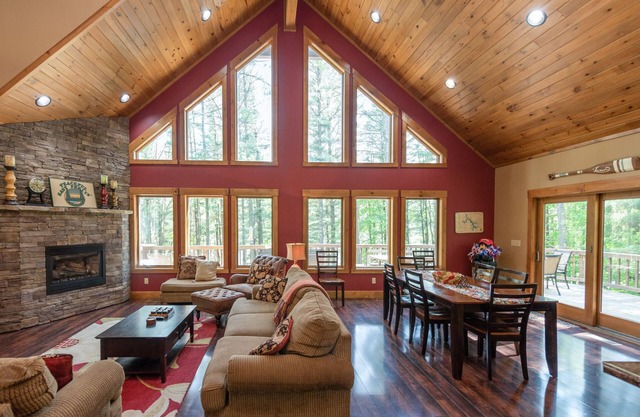 Cozy Lakefront Charm w/Dock & Hot Tub