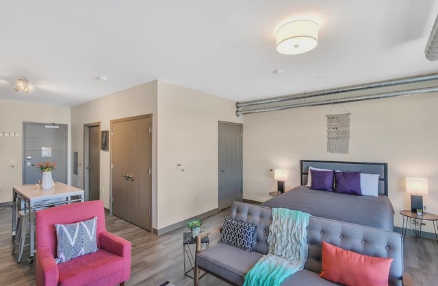 Cozy + Modern Studio in the Heart of Lawrenceville