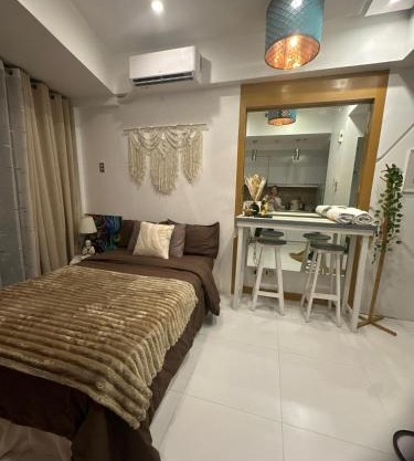 Cozy Place with City View at Greenbelt Makati