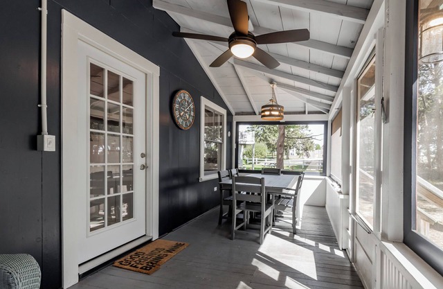 Cozy, remodeled cottage with a private path to the beach, and a huge yard, nestled in the pines!