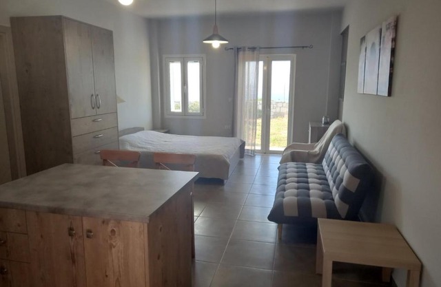 Cozy secluded studio with panoramic view