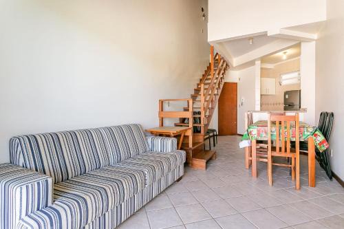 Cozy two-story house just 120m from the beach! EDE