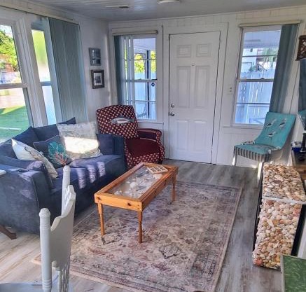 Crescent Vintage Cottage