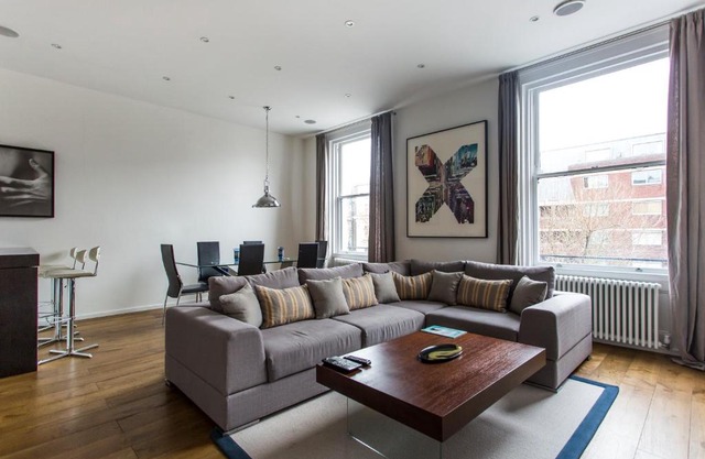 Cromwell Road II by Onefinestay