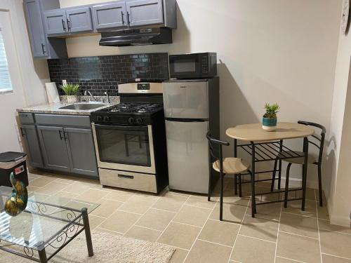 Cute Studio in Arbor Links
