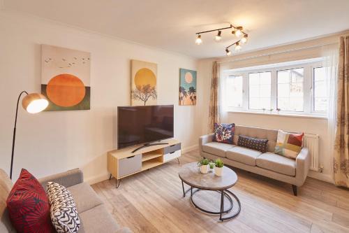 Dacama at Dene Grove- with Patio and 2 Free Parking