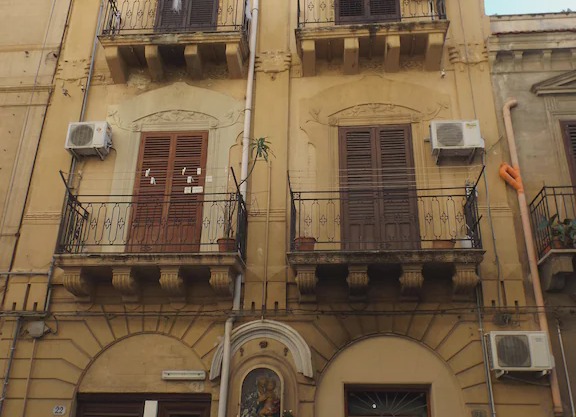 - Dante Apartment