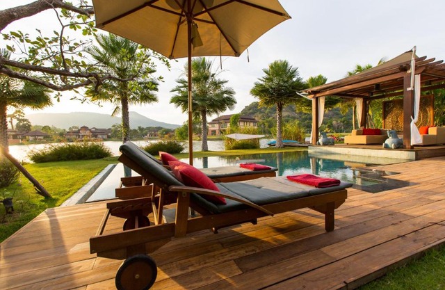 Dasiri Lakefront Villa