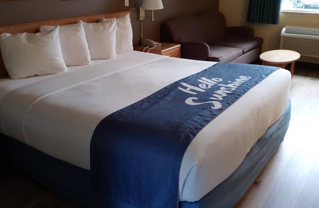 Days Inn by Wyndham Ocean Shores