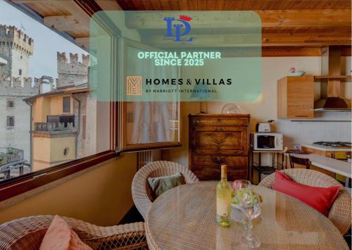DesenzanoLoft Official Partner Homes & Villas by Marriott Bonvoy - Penthouse Never say Never Sirmione Castle View