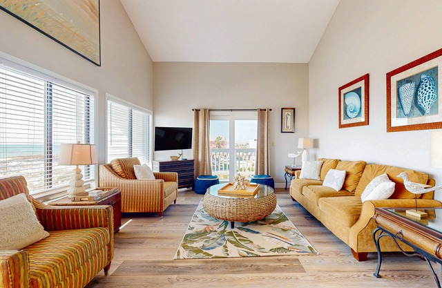 Direct gulf front condo with pools, hot tubs & central AC