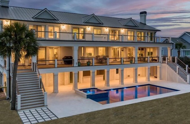 Discounts! Serenity- 2 50th~ One of a kind Oceanfront Master Piece, Pool/Hot Tub
