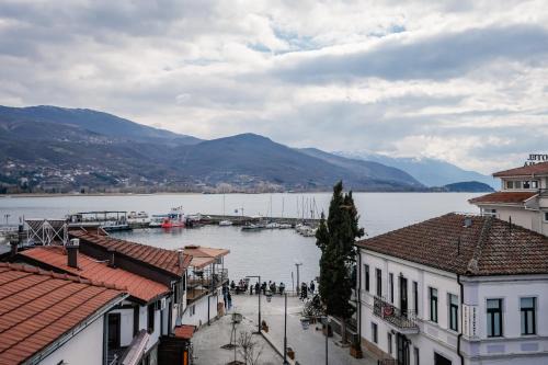 District&Delago Villa & Resturant