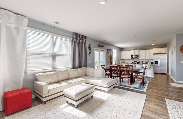Dog-friendly home with a patio, home office, washer/dryer, & central AC