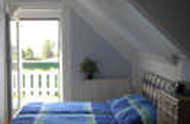 Double Room 1 - Gästehaus Lindenhof - Category 4 suns