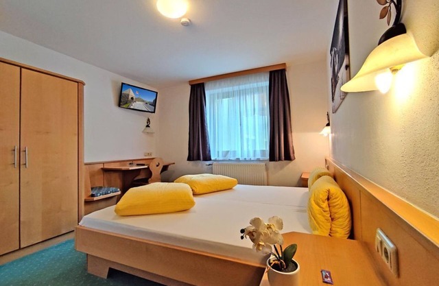 Double room Cat. B (HP 7 N) - waterfall, hotel