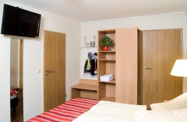 Double Room Shower / WC - Hotel Hauer