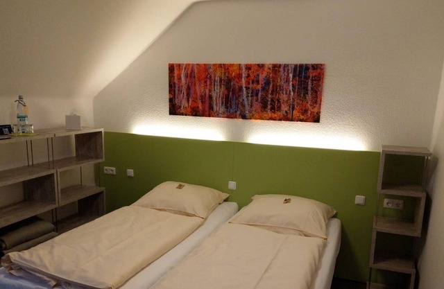 Double Room with Shared Bathroom - Haus Diefenbach, Pension Ferienwohnungen