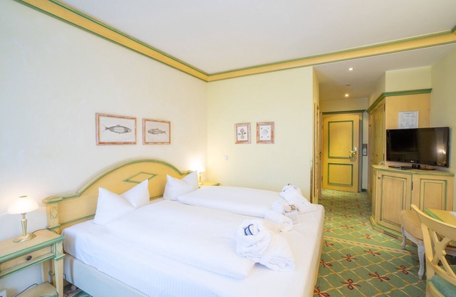 Double room with side sea view and balcony - Rugard Thermal Strandhotel 4