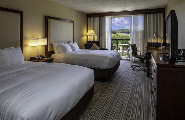 DoubleTree by Hilton Pittsburgh Cranberry