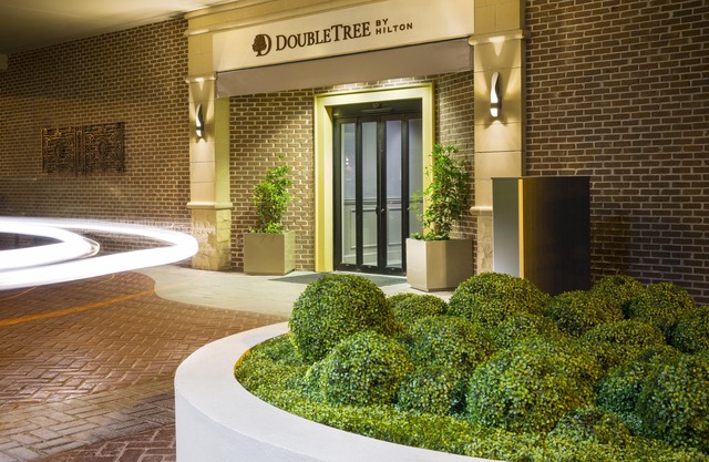 DoubleTree by Hilton Historic Savannah