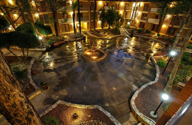 DoubleTree Suites by Hilton Tucson Airport