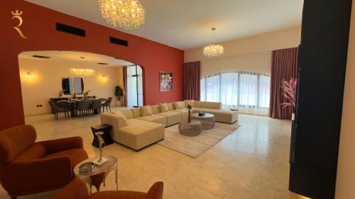 Dream 5BR Villa Escape - Premium Comfort Near Corniche & Abu Dhabi City Center