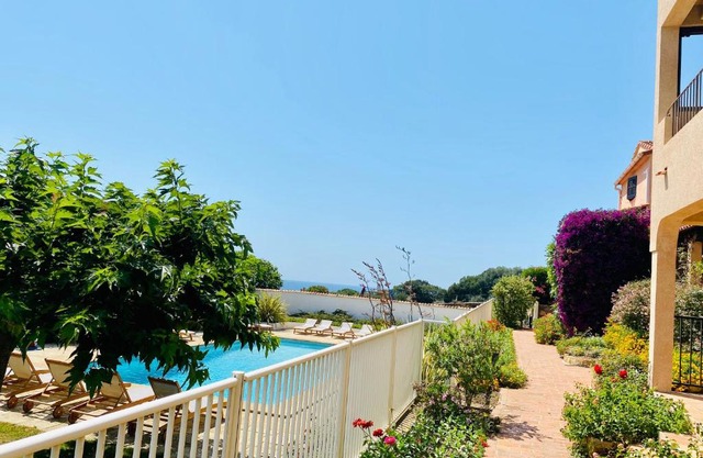 Duplex vue Piscine B
