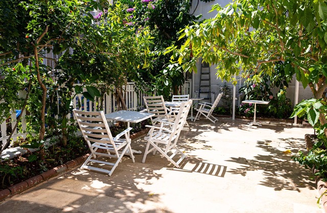Ece Suit Büyükada