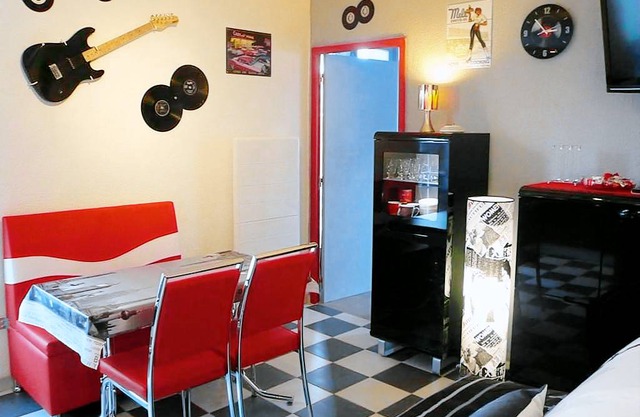 EDELWEISS C2 - One Bedroom Apartment, Sleeps 4