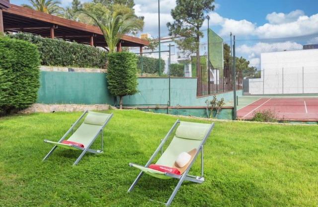 El Gato II by Interhome
