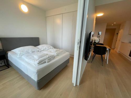 Elegant Apartment Lovely City Views
