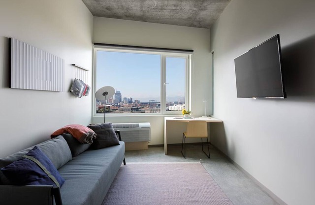 Elegant Mountain View Suite with Spacious Interiors and Stunning Scenic Views