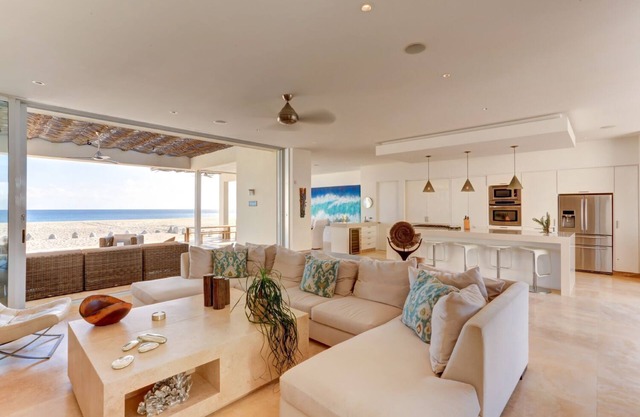 Elegant Private Oceanfront Villa with Rooftop Views!