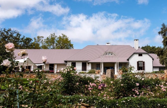 Elgin Vintners Country House